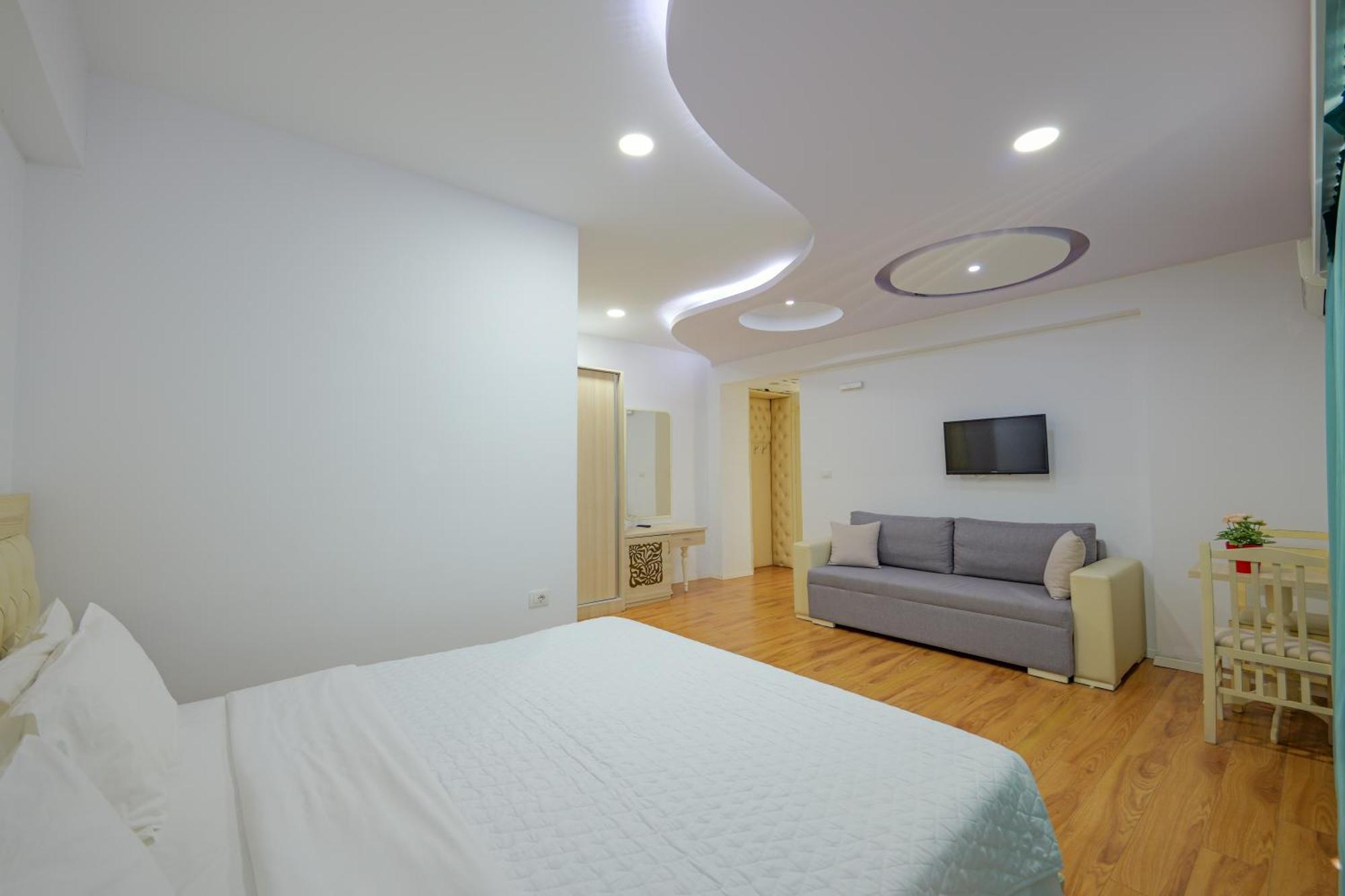 Iliria Hotel 4*